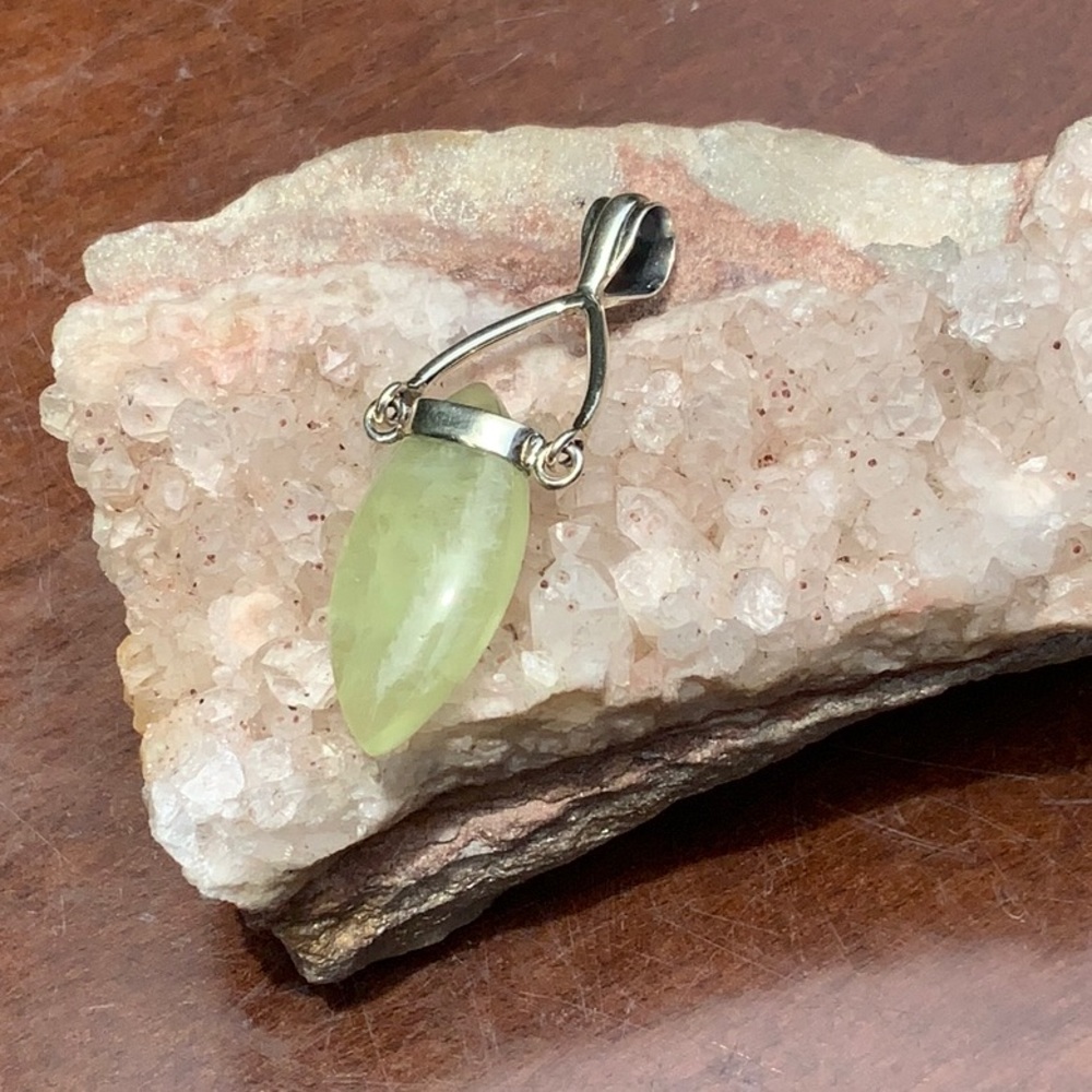 PREHNITE 925 STERLING SILVER PENDANT